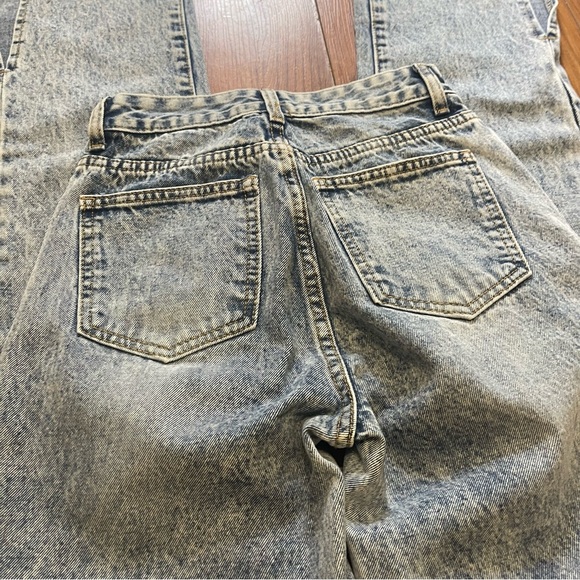 PrettyLittleThing High Waisted Jeans size 2 - Picture 7 of 9